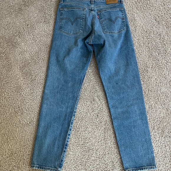 Levi's Wedgie Jeans Medium Wash - size 26 - Picture 5 of 7